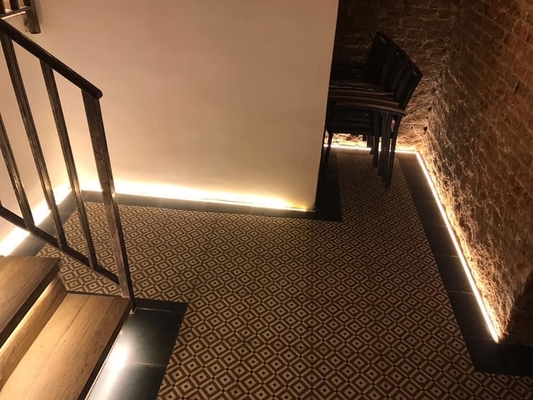 Perfil de alumínio da parede do diodo emissor de luz que ilumina o diodo emissor de luz Alu que contorna a linha canal de alumínio da extrusão de Profil do Drywall
